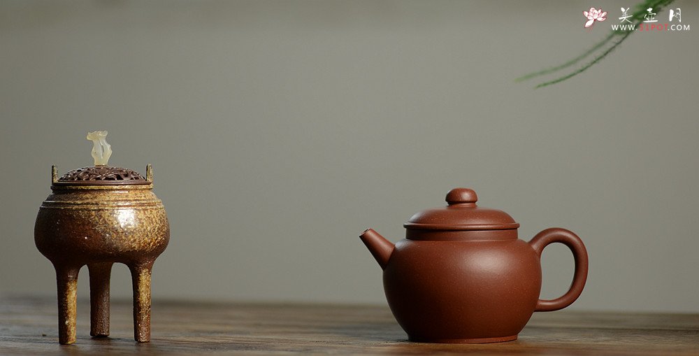 紫砂壶图片：詹黎明丙申初夏全手新作 端庄敦厚 型制耐品～持泡称心　儒行 - 美壶网