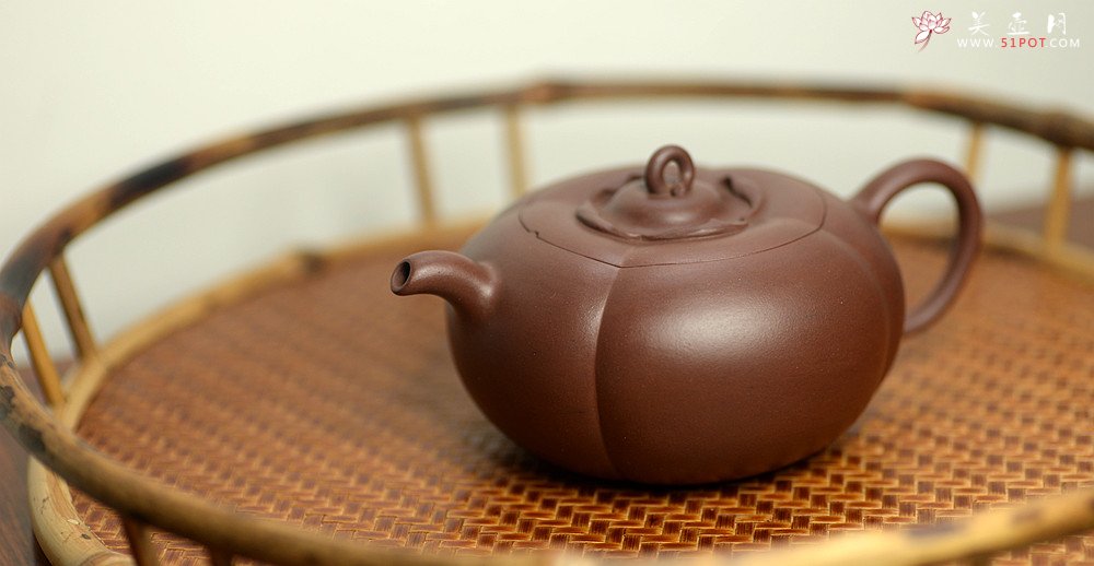 紫砂壶图片：潘丹初丙申夏精品 筋囊花货 全手玉柿二式 秀美逸品 爱不释手的精品 - 美壶网