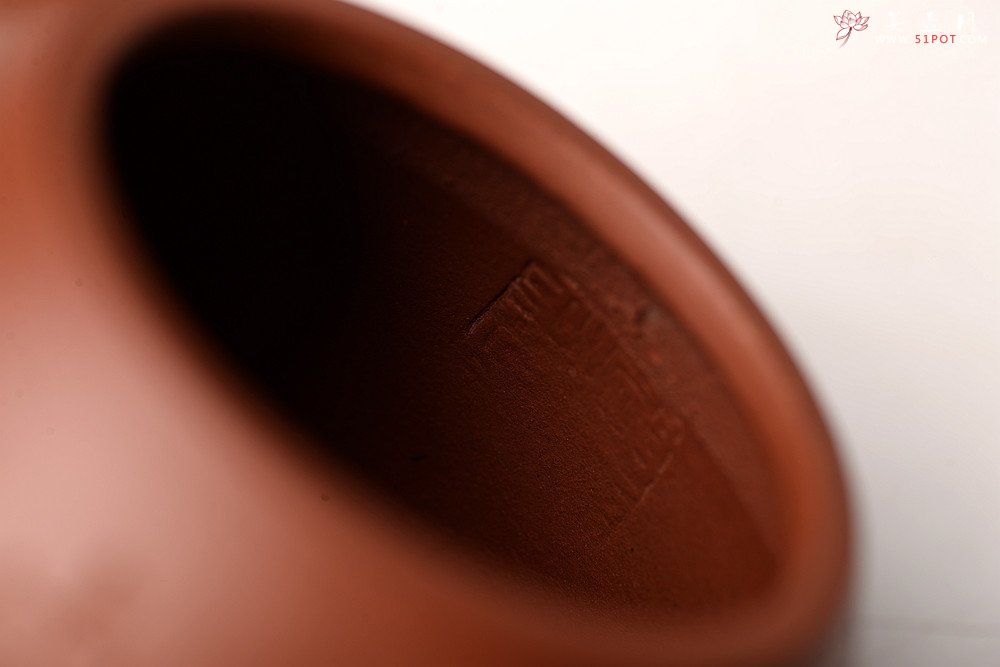 紫砂壶图片：文人作品 全手摹古秦权 储云高徒潘晓鸣装饰 格调高画意深  - 美壶网