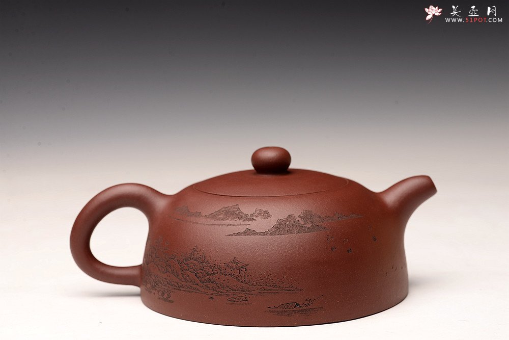 紫砂壶图片：优质底料 李彦雄通景山水 经典作品 全手大半月 大气 - 美壶网
