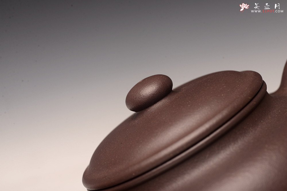 紫砂壶图片：大亨传人邵春良实力代表作 气韵十足 全手大仿古 雄厚丰润 - 美壶网