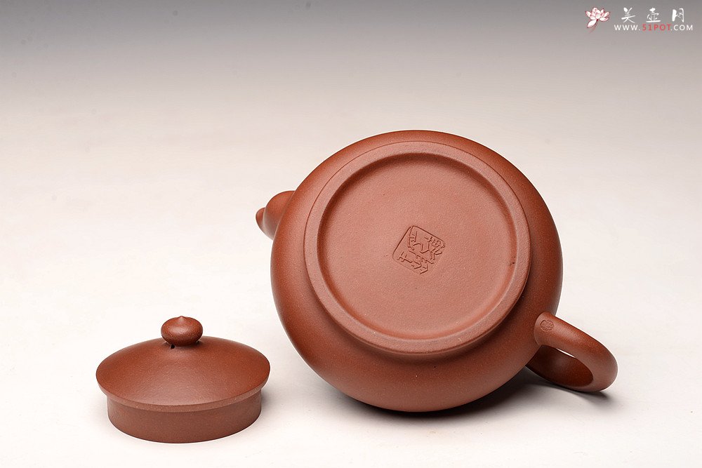 紫砂壶图片：弄梅生香 别具一格 出水如注 晗云 - 美壶网