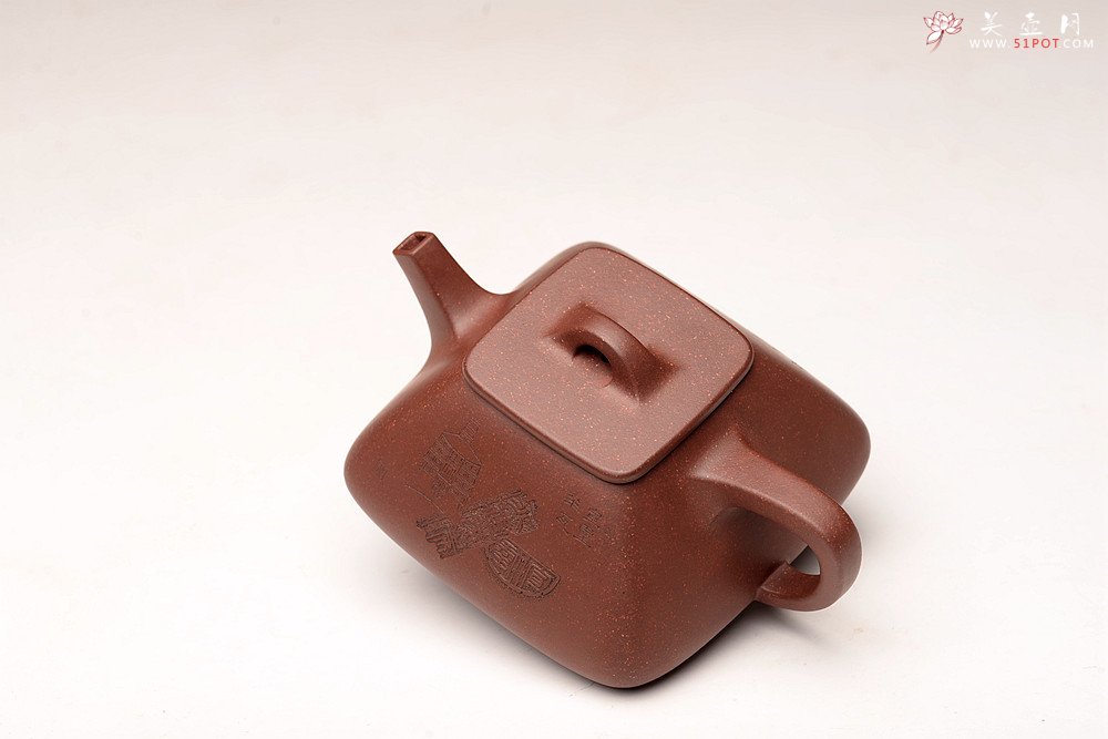 紫砂壶图片：强强联合 国师和石装饰 文气简约  全手四方瓢 精道实用 - 美壶网