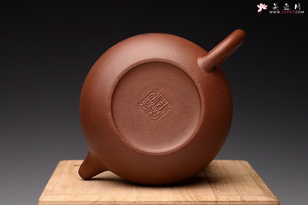 紫砂壶图片：朱牧清新作 形神兼备 传统经典 扁腹 - 美壶网