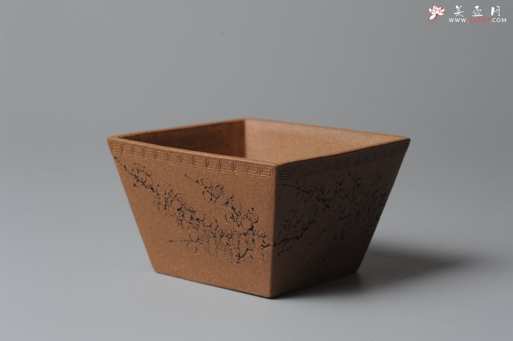 紫砂壶图片：唐文全手 刘华徒弟生益刻绘 老段泥 兽耳品茗杯 - 美壶网