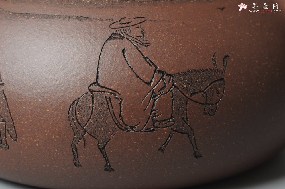 紫砂壶图片：文气装饰 饱满敦厚 扁腹 - 美壶网