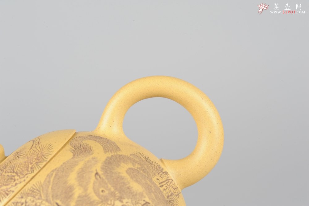 紫砂壶图片：国助唐文本绿西施  端庄 助工袁德波装饰  - 美壶网