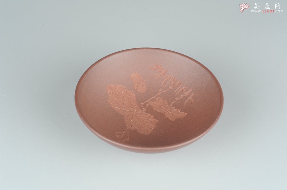 紫砂壶图片：优质紫泥 雅致荷花乳香杯 品茗杯 拿捏舒适  - 美壶网