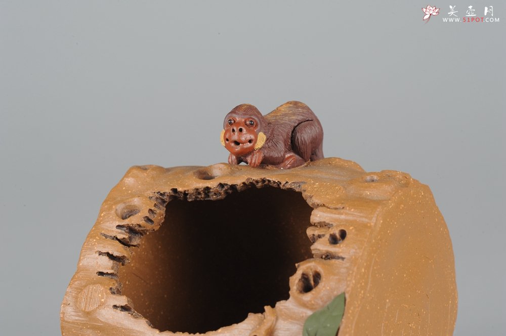 紫砂壶图片：树桩美猴公道杯 - 美壶网