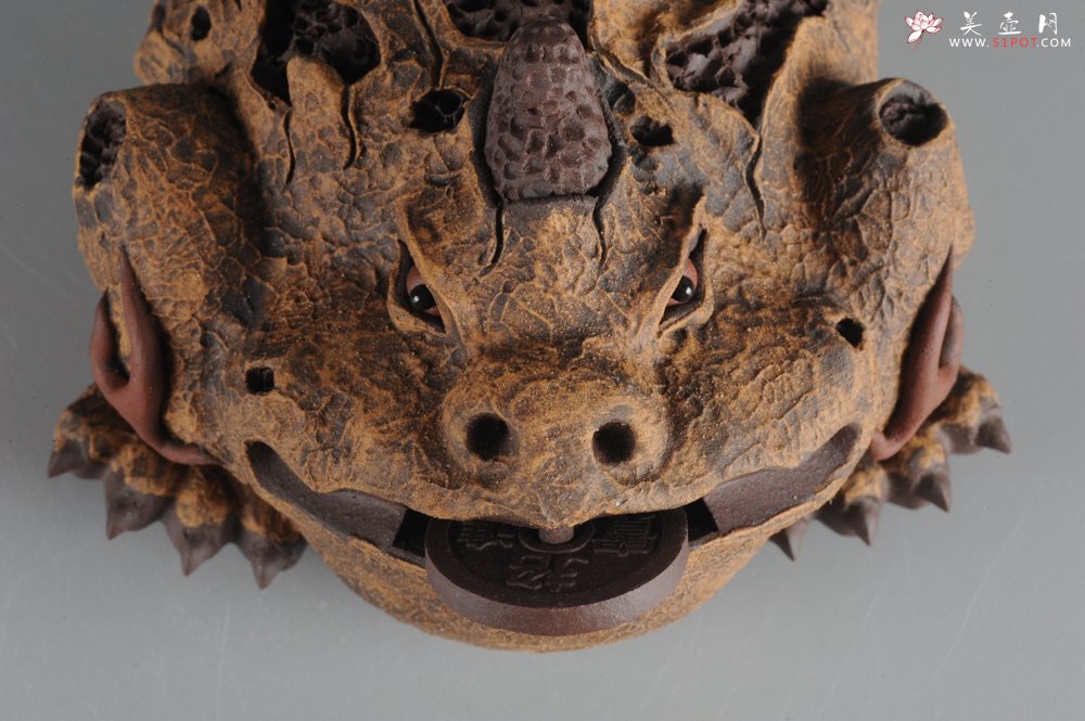 紫砂壶图片：特惠醉美树皮金蟾茶宠 灵性十足 寓意招财进宝 - 美壶网