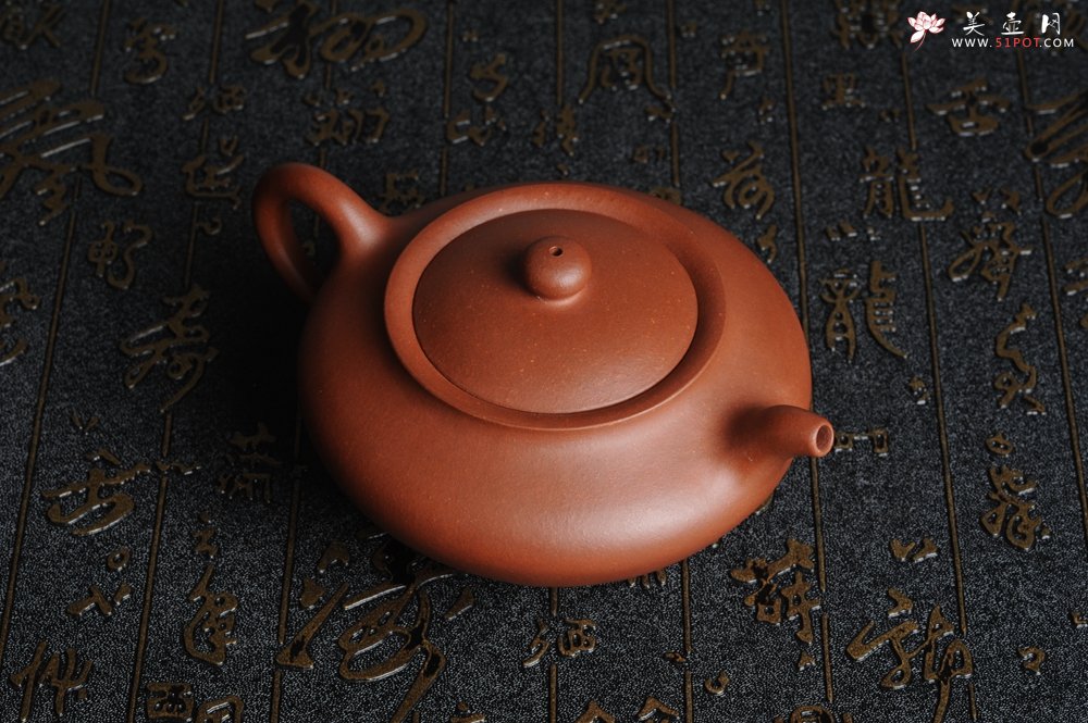 紫砂壶图片：端庄秀美全手工合盘 - 美壶网