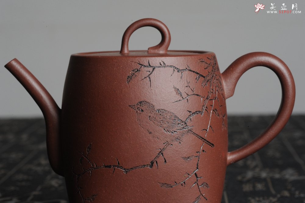 紫砂壶图片：全手工舍得套组 采用优质龙血砂泥料 助工袁德波精心装饰花鸟 - 美壶网