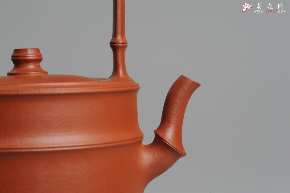 紫砂壶图片：美壶特惠 小红泥润竹提梁 挺拔秀雅 - 美壶网