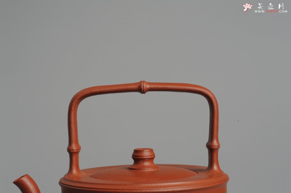 紫砂壶图片：美壶特惠 小红泥润竹提梁 挺拔秀雅 - 美壶网