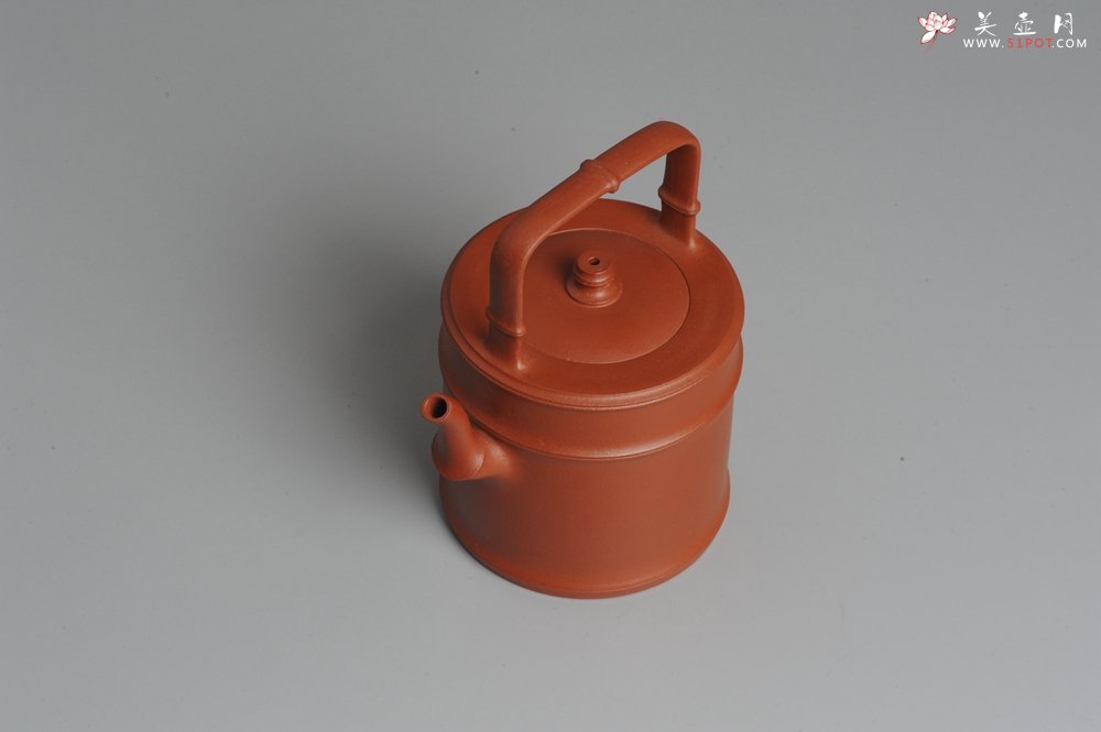 紫砂壶图片：美壶特惠 小红泥润竹提梁 挺拔秀雅 - 美壶网