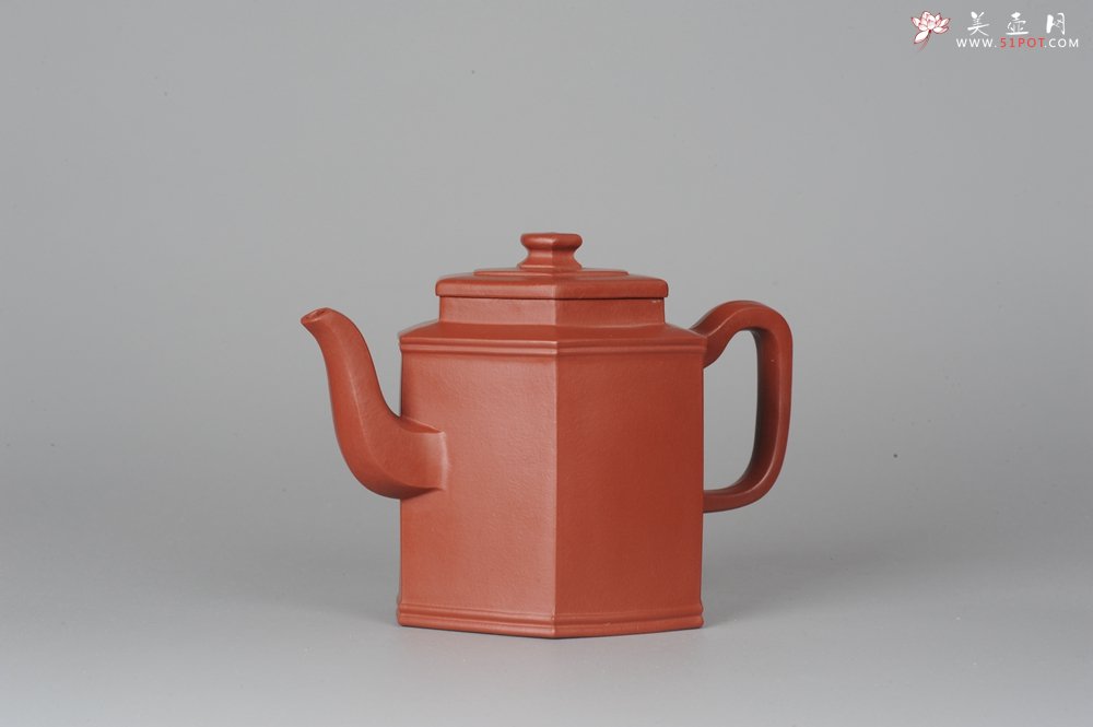 紫砂壶图片：端庄秀雅 大红袍朱泥全手工双线六方宫灯  - 美壶网