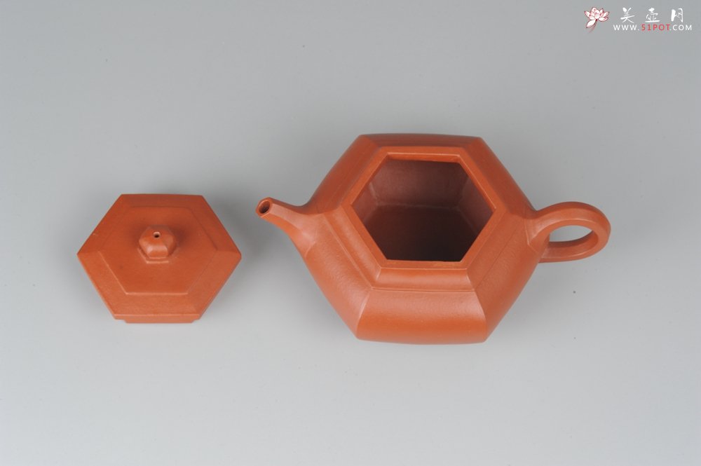 紫砂壶图片：非铁红色素泥 优质朱泥全手工大彬六方壶 端庄秀美 - 美壶网