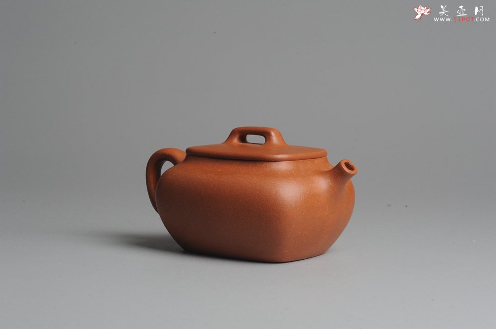 紫砂壶图片：美壶回馈 特惠小四方 一捺底 非常油润的降坡泥 - 美壶网
