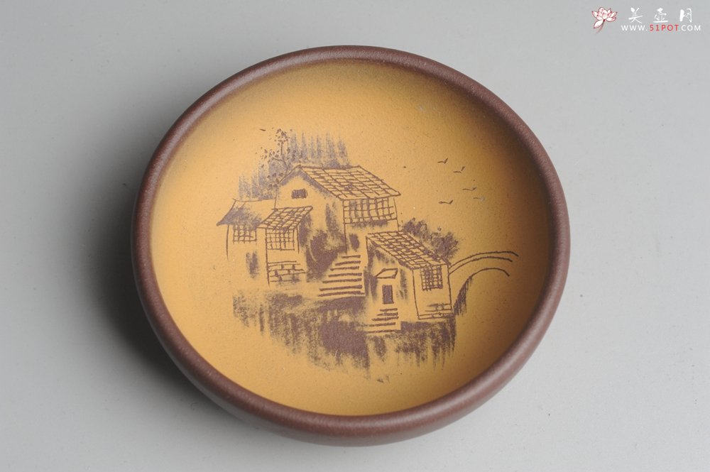 紫砂壶图片：美杯特惠 精品山水杯款式二 紫泥粉段泥 各不同^_^好玩 直径8.7cm - 美壶网