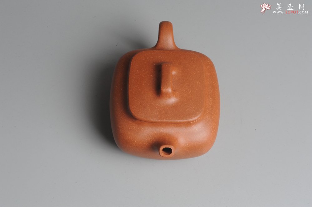 紫砂壶图片：美壶回馈 特惠小四方 一捺底 非常油润的降坡泥 - 美壶网