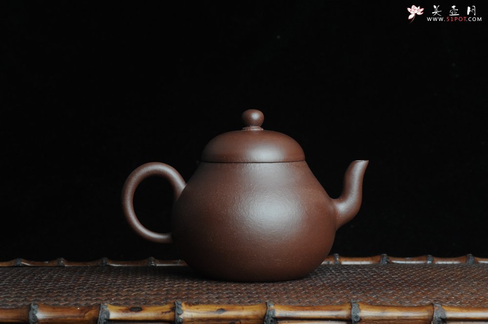 紫砂壶图片：美壶特惠 全手工精品秀雅高梨形 装饰兰草 - 美壶网