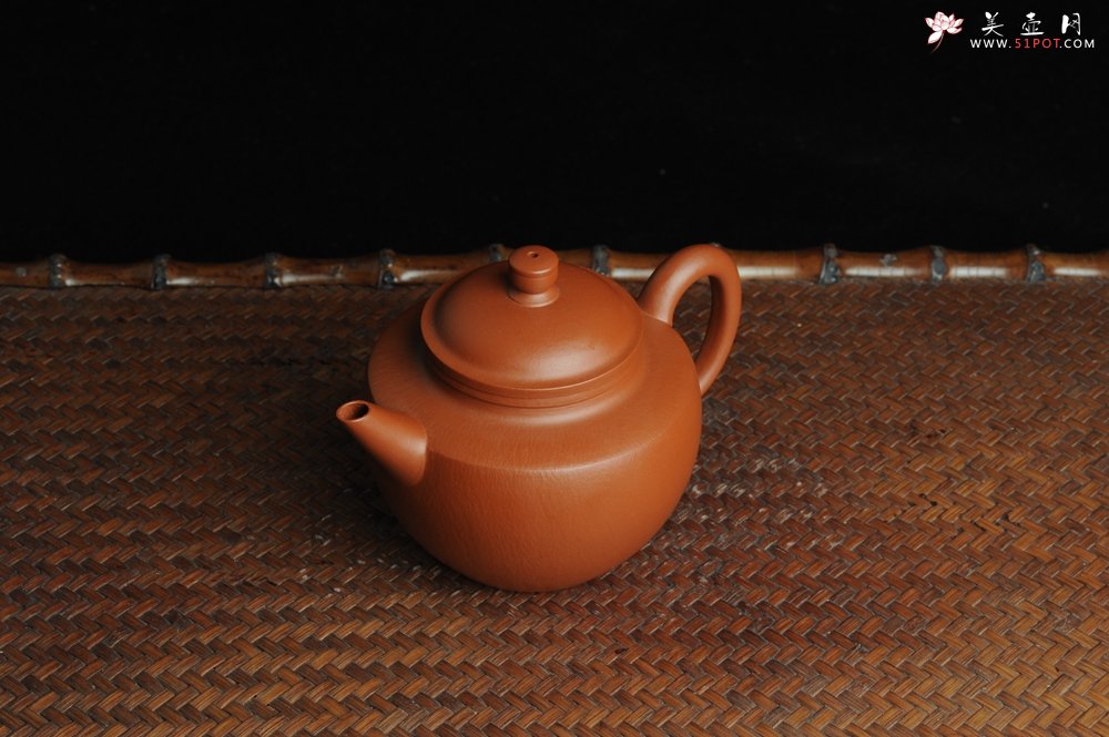 紫砂壶图片：端庄秀雅全手工明式剑流 - 美壶网