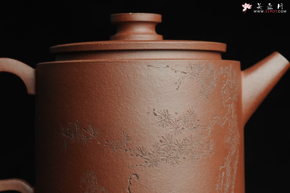 紫砂壶图片：美壶特惠 精品圆础 助工俞霞即兴装饰 品茶但得水山峡 美酒何须斗十千 - 美壶网