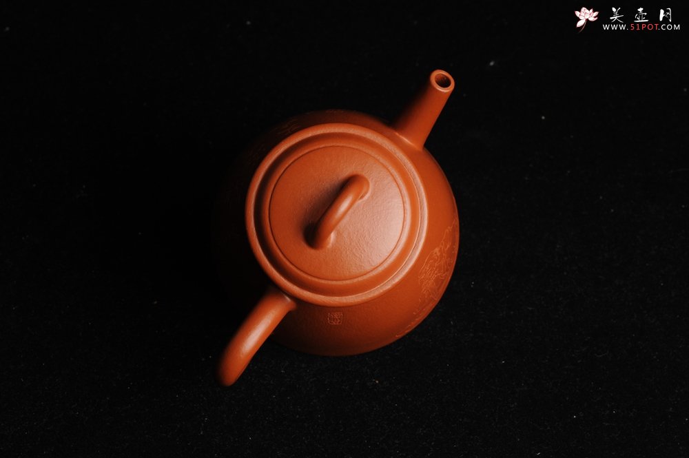 紫砂壶图片：优质朱泥全手工汉瓦二式 方健双刀文气装饰禅心图 超漂亮 - 美壶网
