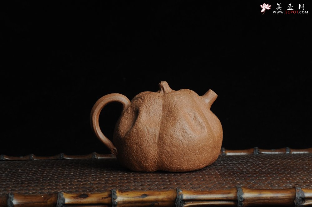 紫砂壶图片：仿生花货 全手工文人小南瓜 肌理丰富 - 美壶网