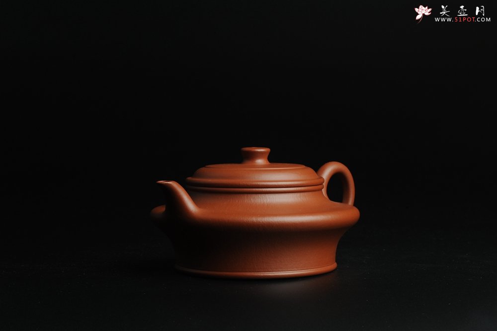 紫砂壶图片：正宗小煤窑朱泥 全手工虚扁 隽秀文气 - 美壶网