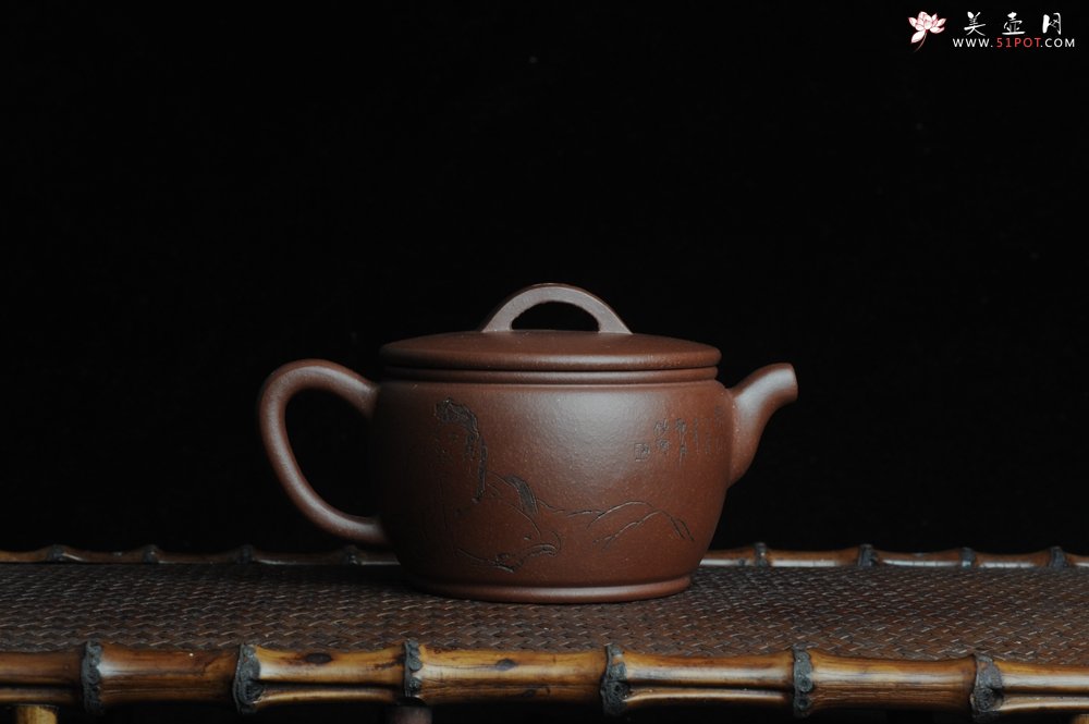 紫砂壶图片：美壶特惠 优质紫泥清仙汉瓦 陈俊儒精心装饰 文气十足 - 美壶网