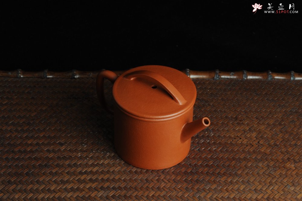 紫砂壶图片：优质赵庄朱泥 精品全手工汉瓦 端庄秀雅 大口实用 出水暴爽 - 美壶网