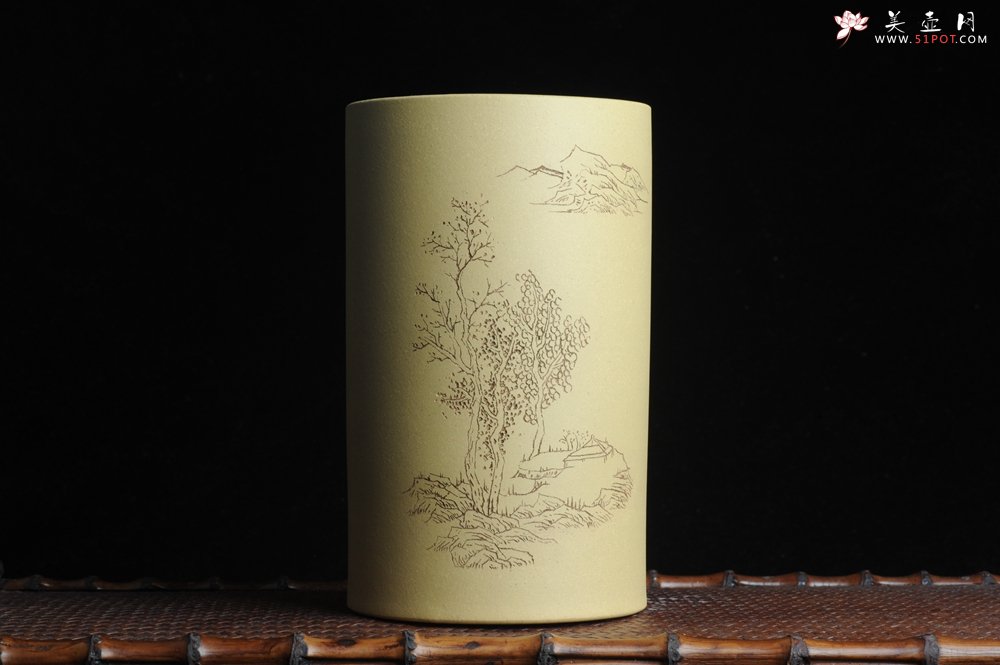 紫砂壶图片：美筒特惠 精品山水高帽笔筒三式 山高月小 水落石出 老师不打草稿直接空刻 一气呵成 - 美壶网