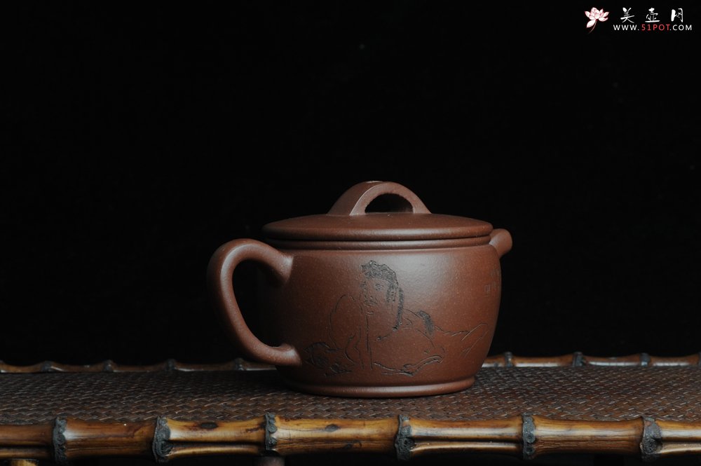 紫砂壶图片：美壶特惠 优质紫泥清仙汉瓦 陈俊儒精心装饰 文气十足 - 美壶网