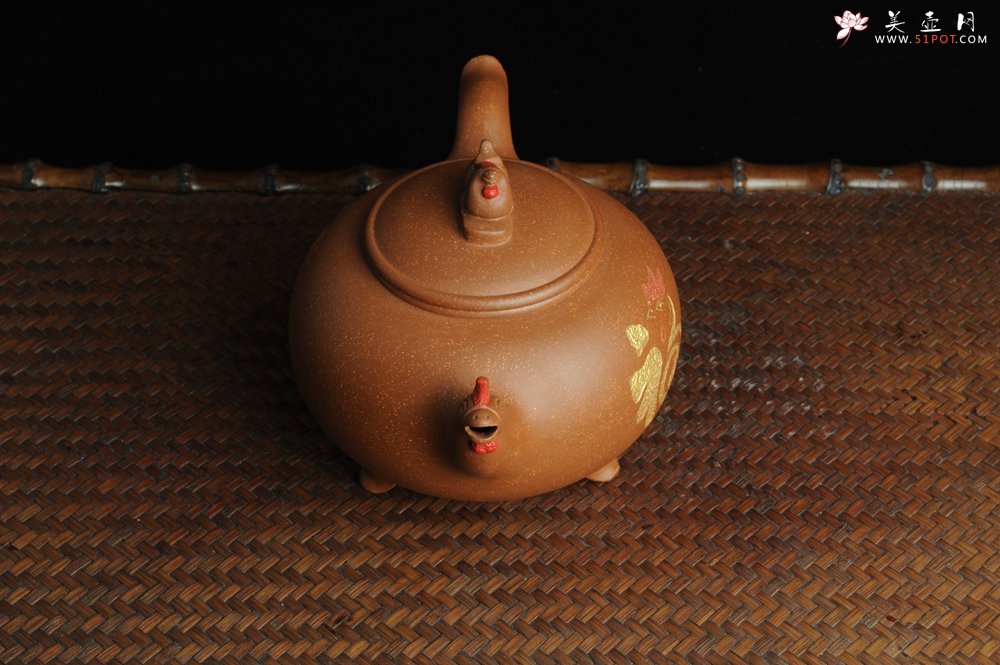 紫砂壶图片：美壶特惠 金鸡纳福 寓意吉祥富贵 - 美壶网