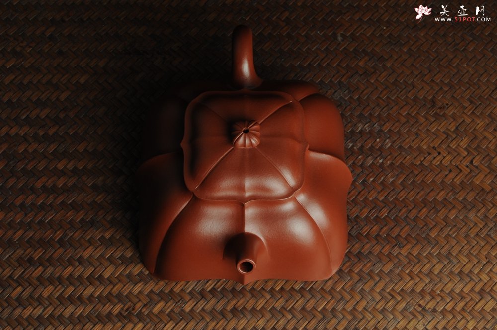 紫砂壶图片：优质大红袍朱泥玉菱壶 端庄秀雅 做工精致 - 美壶网