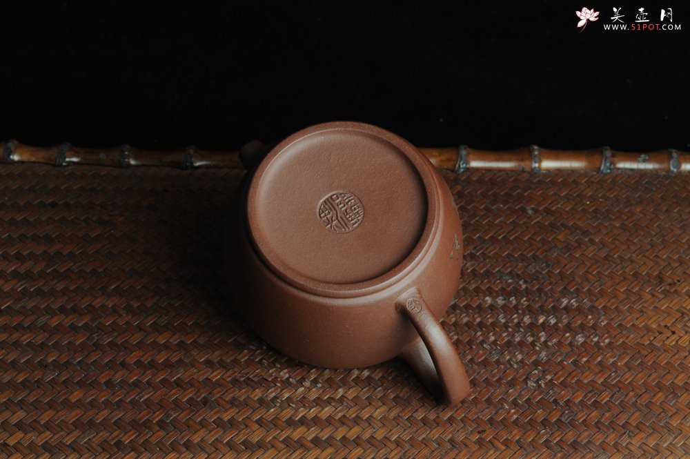 紫砂壶图片：美壶特惠 优质紫泥汉瓦 摹曼生铭文 文气十足 - 美壶网