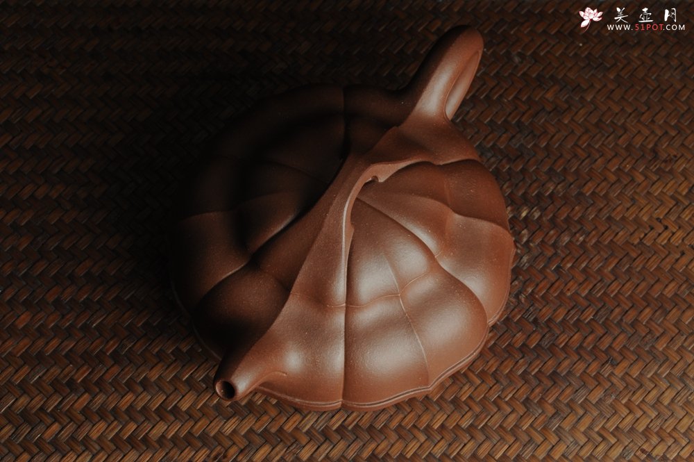 紫砂壶图片：全手工精品合菱 筋囊力作 难度大 - 美壶网