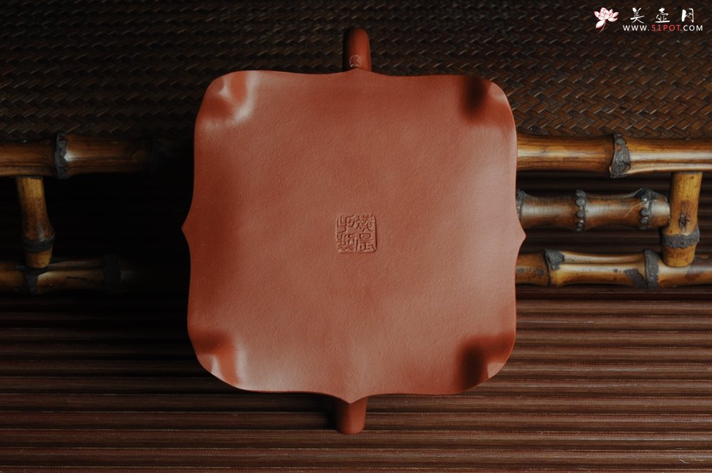 紫砂壶图片：优质大红袍朱泥玉菱壶 端庄秀雅 做工精致 - 美壶网