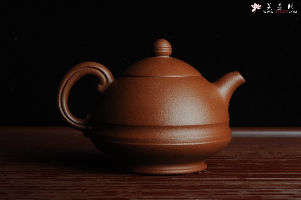 紫砂壶图片：美壶特惠 油润降坡泥 玉笠壶 出水如柱 仰山水清气 极天地大观 - 美壶网