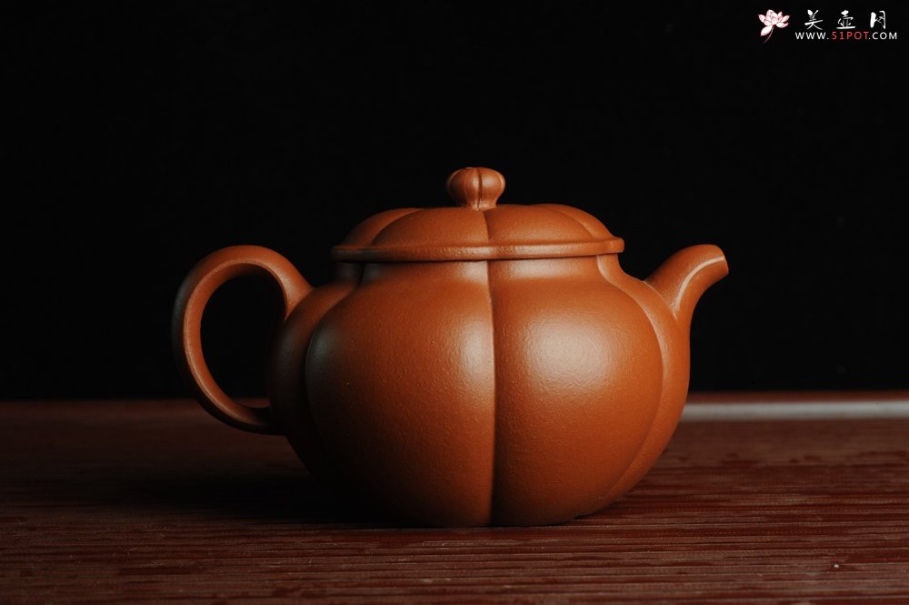 紫砂壶图片：美壶特惠 优质朱泥筋囊器漠上花开 做工精致 仅此一只 - 美壶网