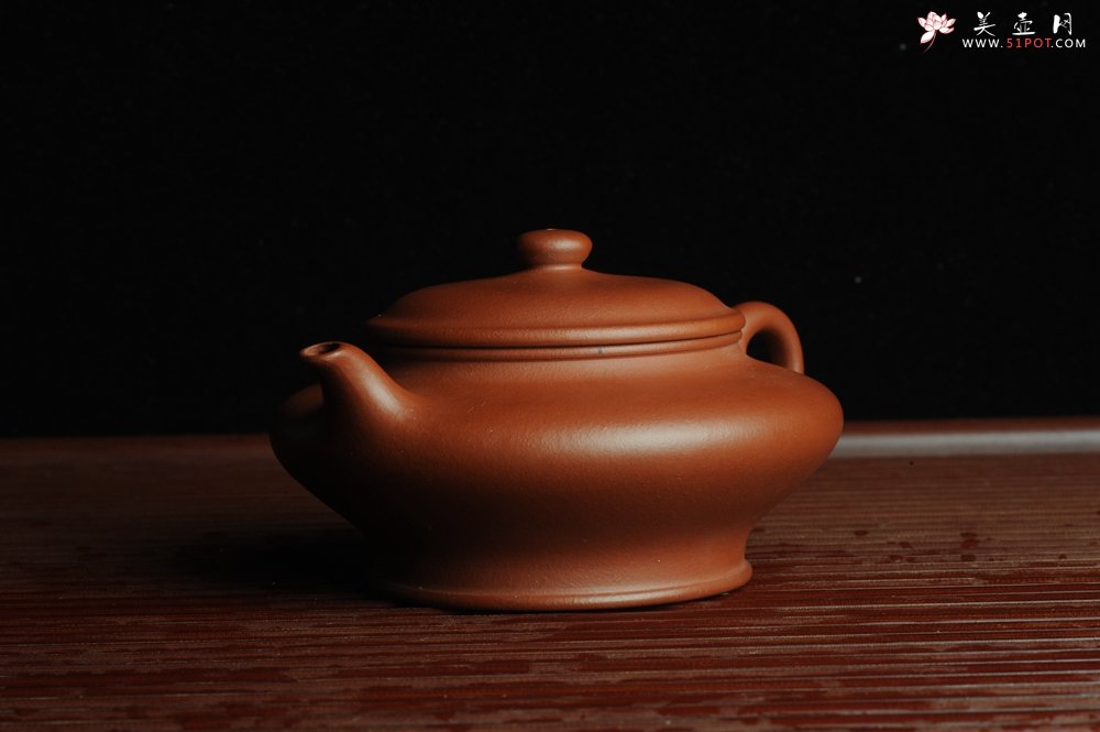紫砂壶图片：美壶特惠 老清水泥虚扁 料子灰常好 茶人醉爱 - 美壶网