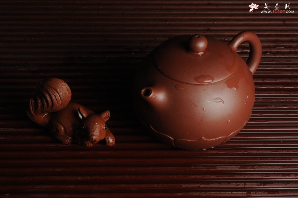 紫砂壶图片：美壶特惠 精工莲花西施 茶人醉爱 - 美壶网