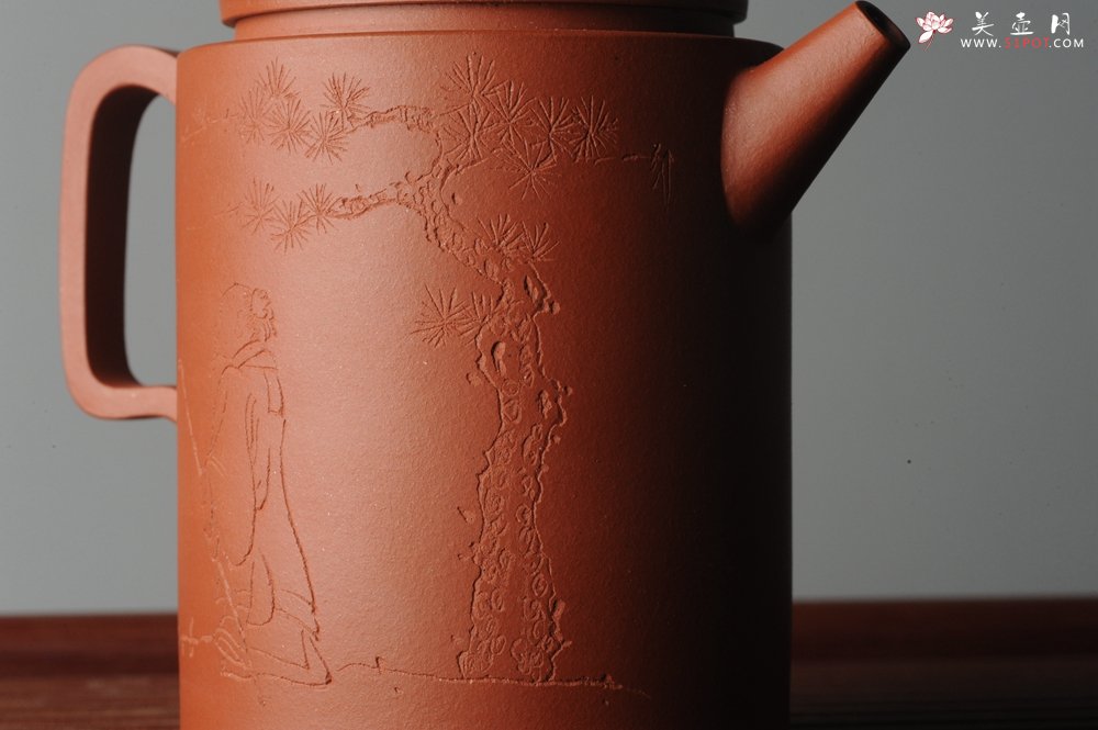 紫砂壶图片：美壶特惠 优质老清水泥文人小壶圆础 助工俞霞即兴装饰 月斜诗梦瘦 风散墨花香 - 美壶网