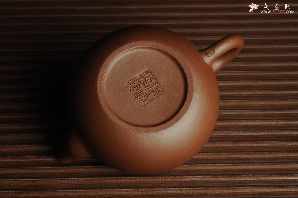 紫砂壶图片：美壶特惠 精致福气如意壶 嵌盖 做工泥料灰常好 出水暴爽 无证书 养过一段时间 开年福利  - 美壶网