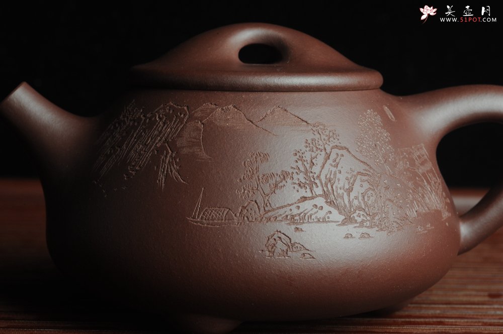 紫砂壶图片：优质紫茄泥全手工山水满瓢 雨过山色清 - 美壶网