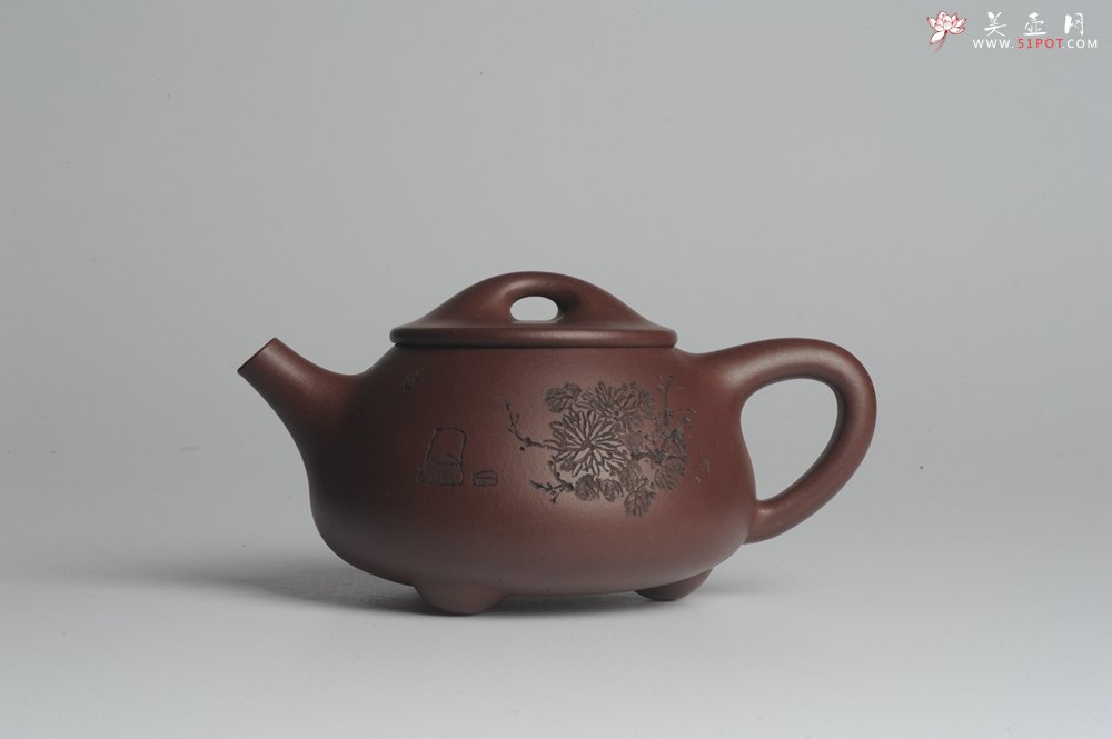 紫砂壶图片：美壶特惠 深丛隐孤芳 经典平盖小石瓢 满瓢（景舟石瓢）装饰菊花 泥料超好高档包装 做工灰常精致 - 美壶网