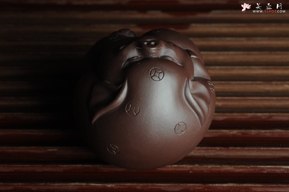 紫砂壶图片：美宠特惠 一团和气猪 神态细腻 做工灰常精致 手工茶宠 - 美壶网