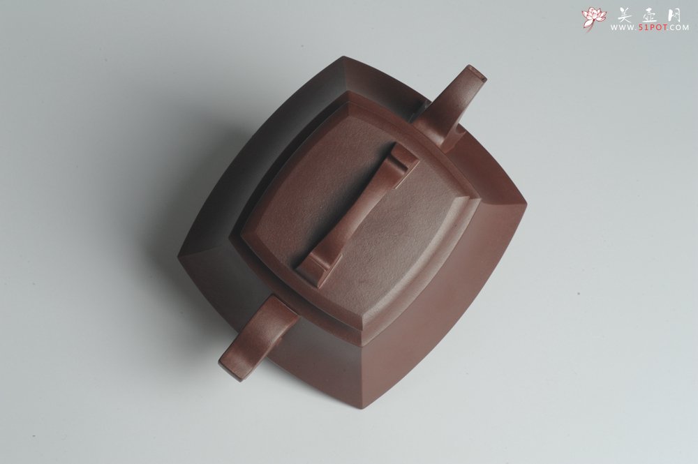 紫砂壶图片：原创精致全手工四方吉玉壶 难度大线条流畅 - 美壶网