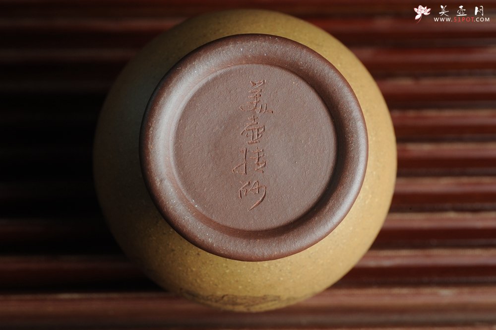 紫砂壶图片：精品紫砂杯 私人定制 紫泥粉段泥 清供文气 手感特扎实 茶人醉爱 每个都不一样 - 美壶网